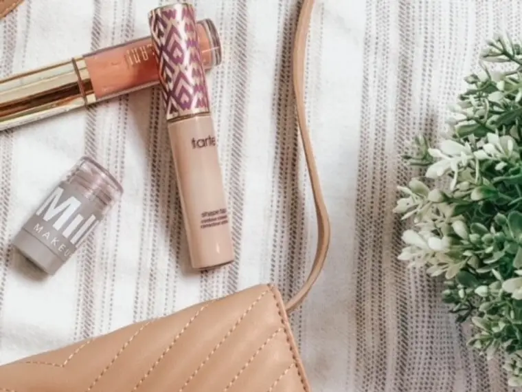 beauty-must-haves-for-every-girl